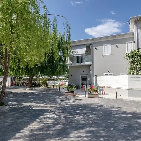 Bed & Breakfast Casa Ethos Il Posto Da Vivere 4*